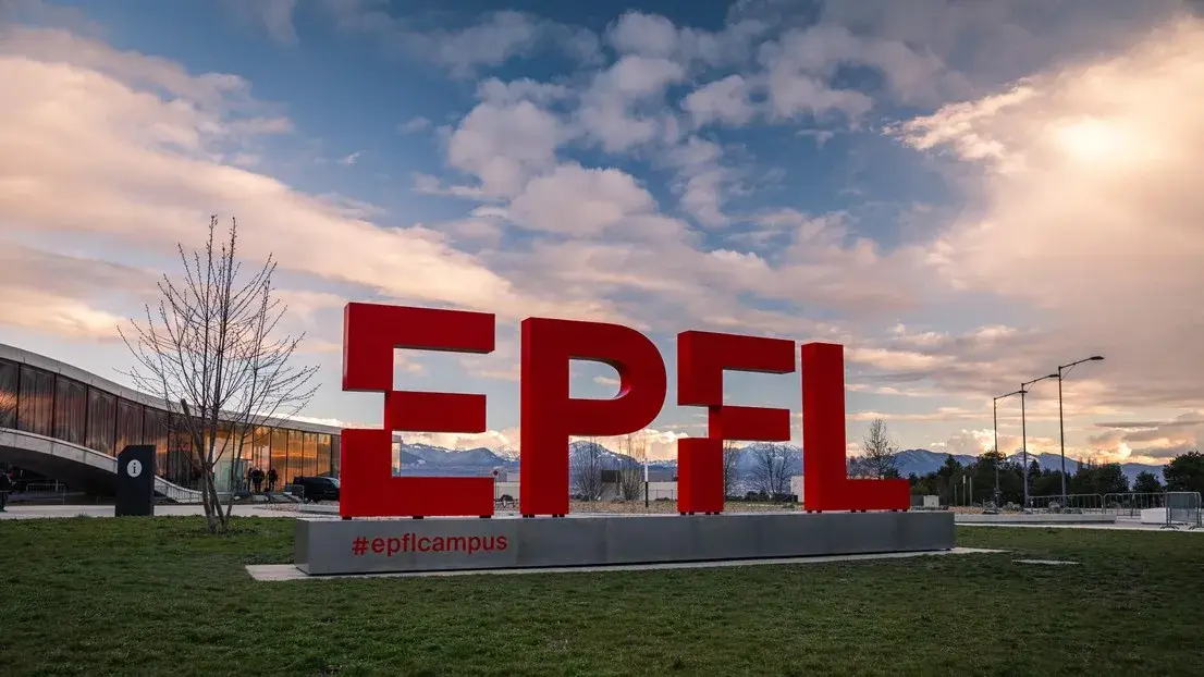 Prototype de pavillon en béton renforcé textile développé à l’EPFL