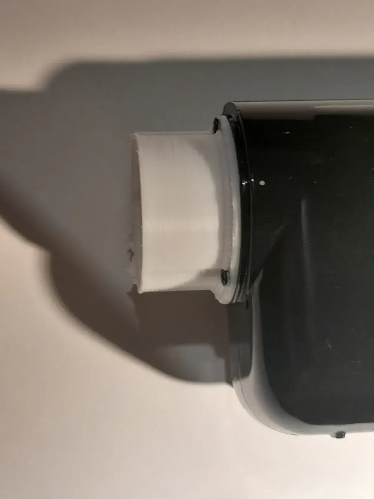 Pied à coulisse et relevés des cotes du cache avant de la caméra Kmart
