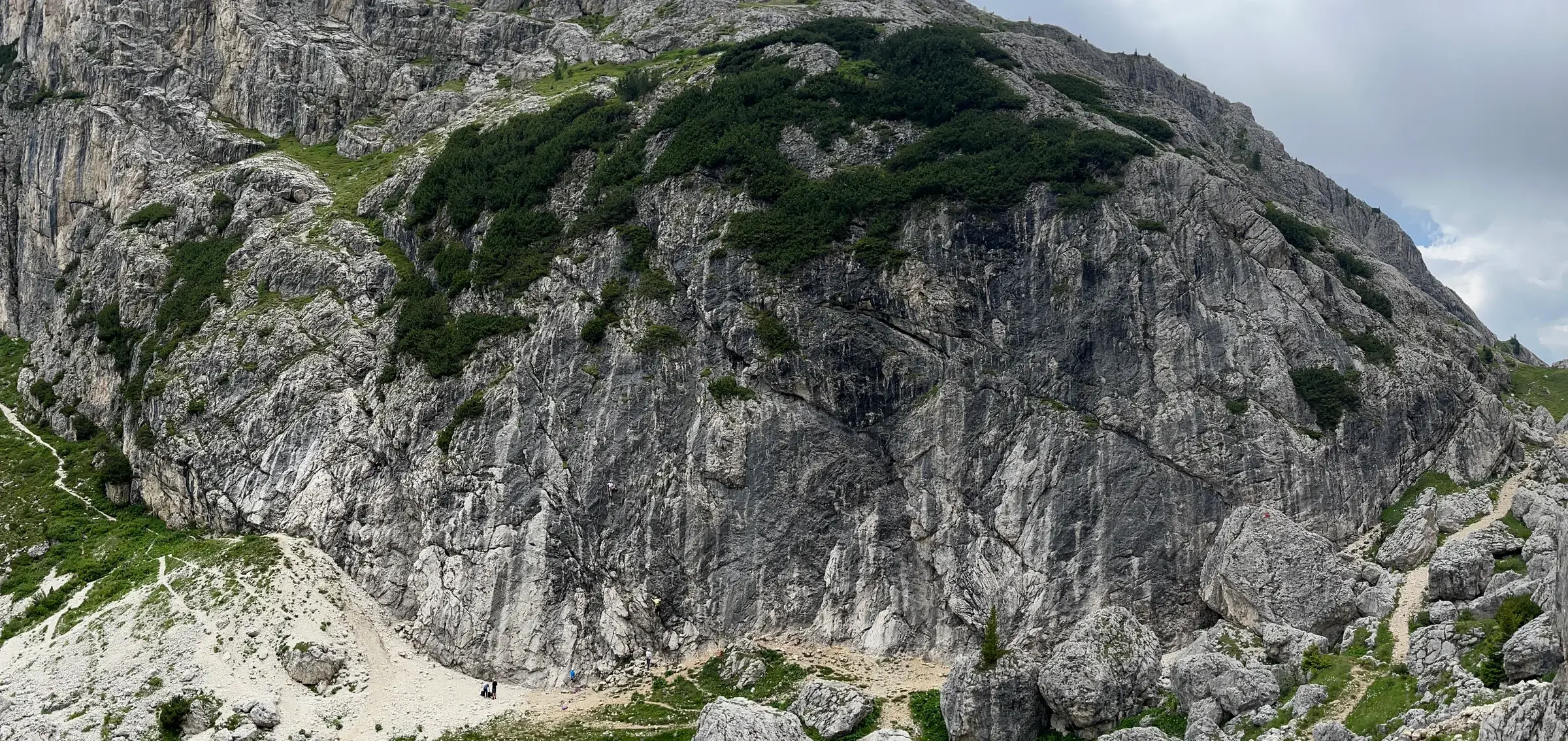 Sass de Stria cliffs at Passo Falzarego, referenced by OpenClimbing