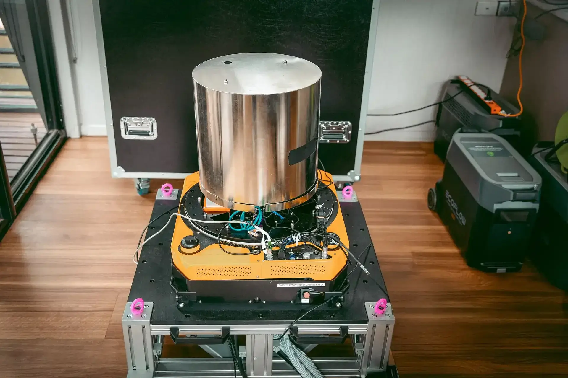 Q-CTRL quantum gravimetry system installed for a maritime navigation trial