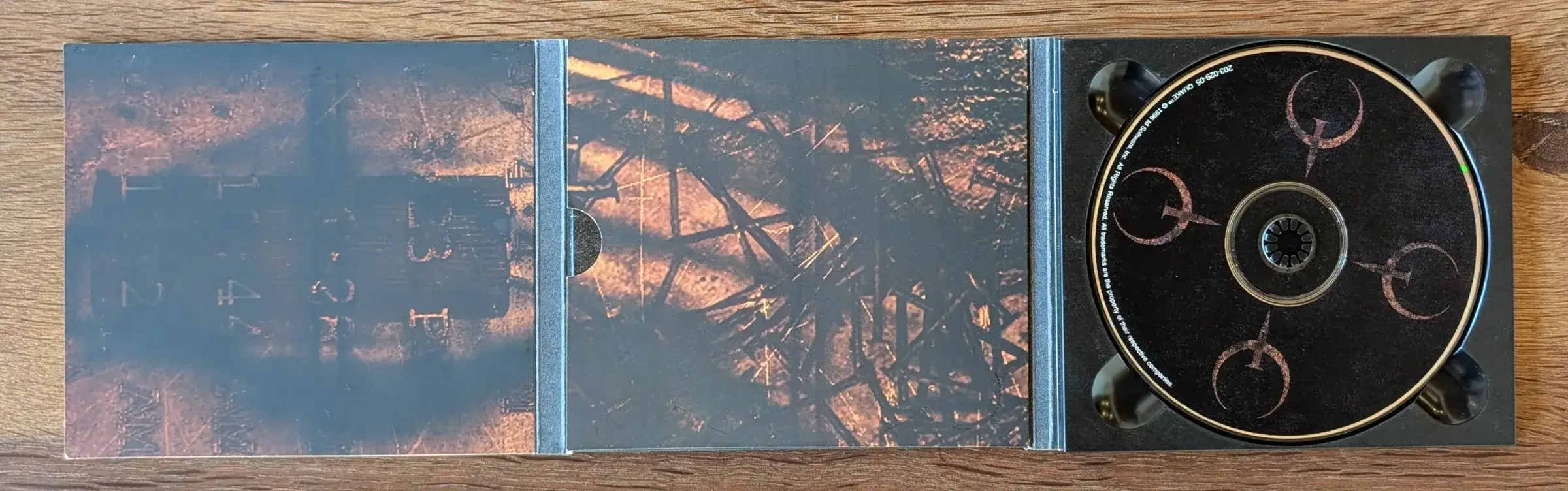 Quake shareware CD package with printed ordering and unlock information