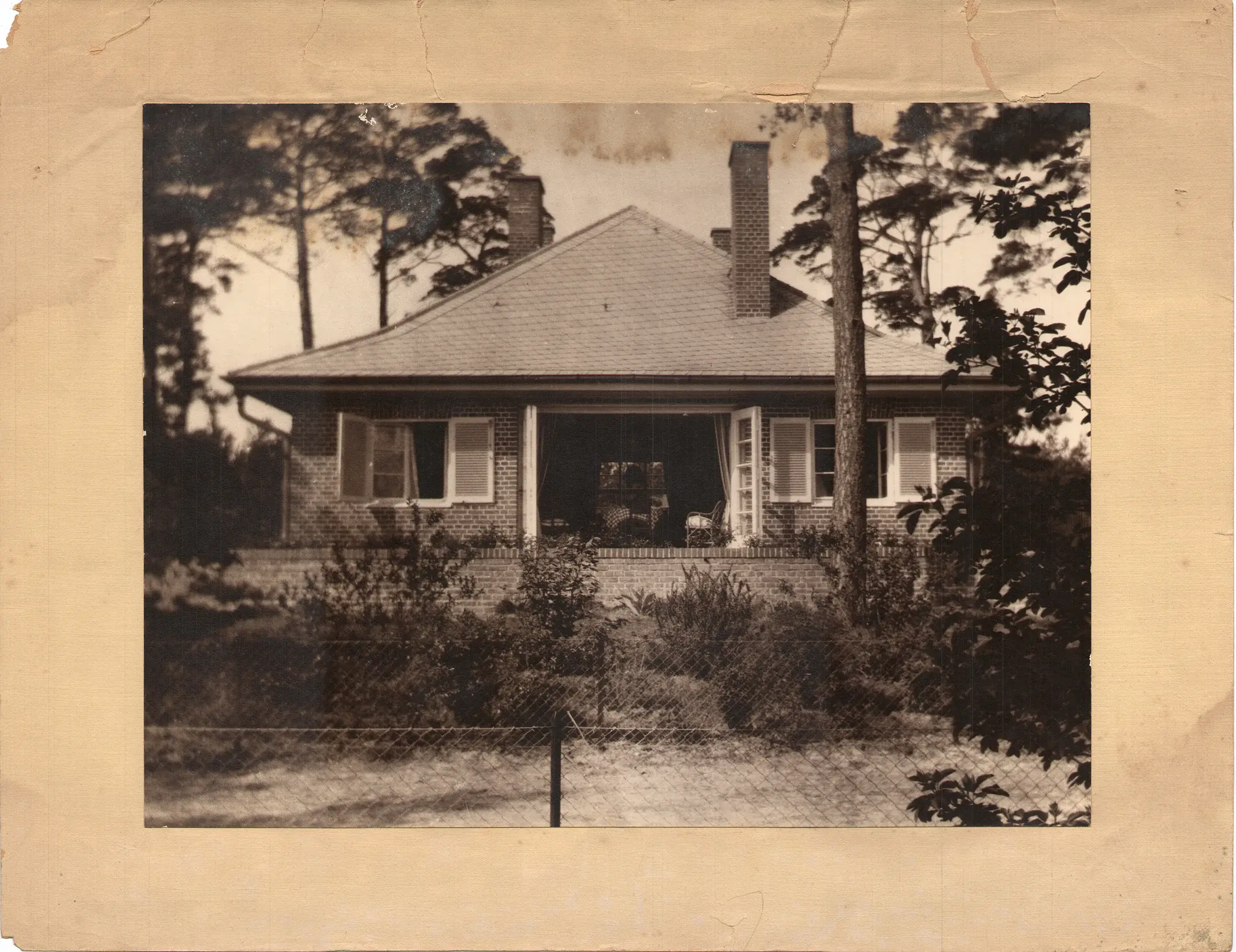 Maas Family Summer House designed by Otto Koenigsberger in 1927