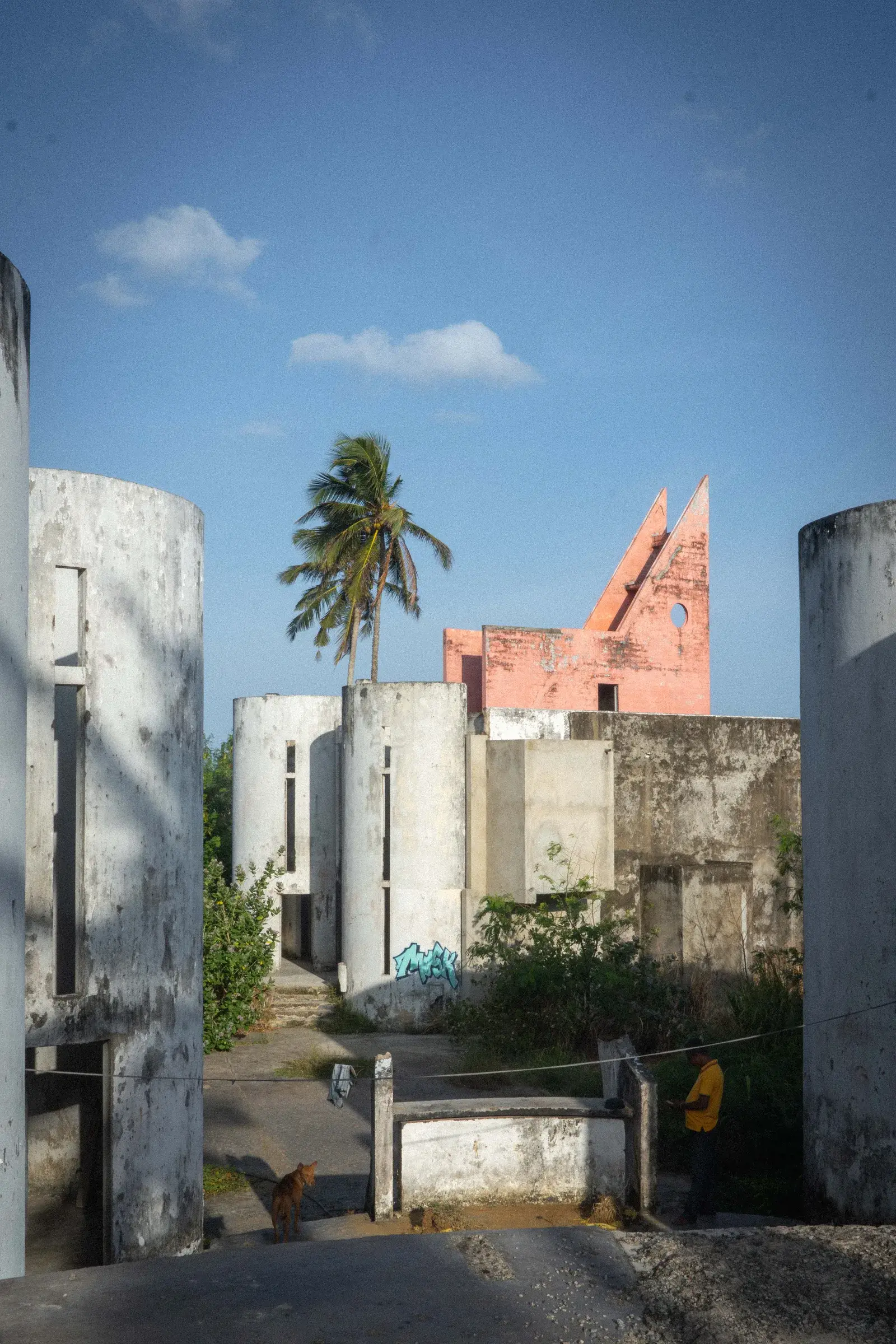 Tangalle Bay Hotel in Sri Lanka by Valentine Gunasekara